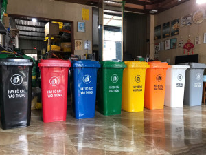 Thùng rác nhựa 120L