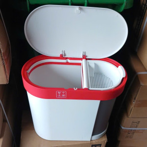 Thùng rác 2 ngăn tách khô – ướt (Có bộ lọc trà) thumb