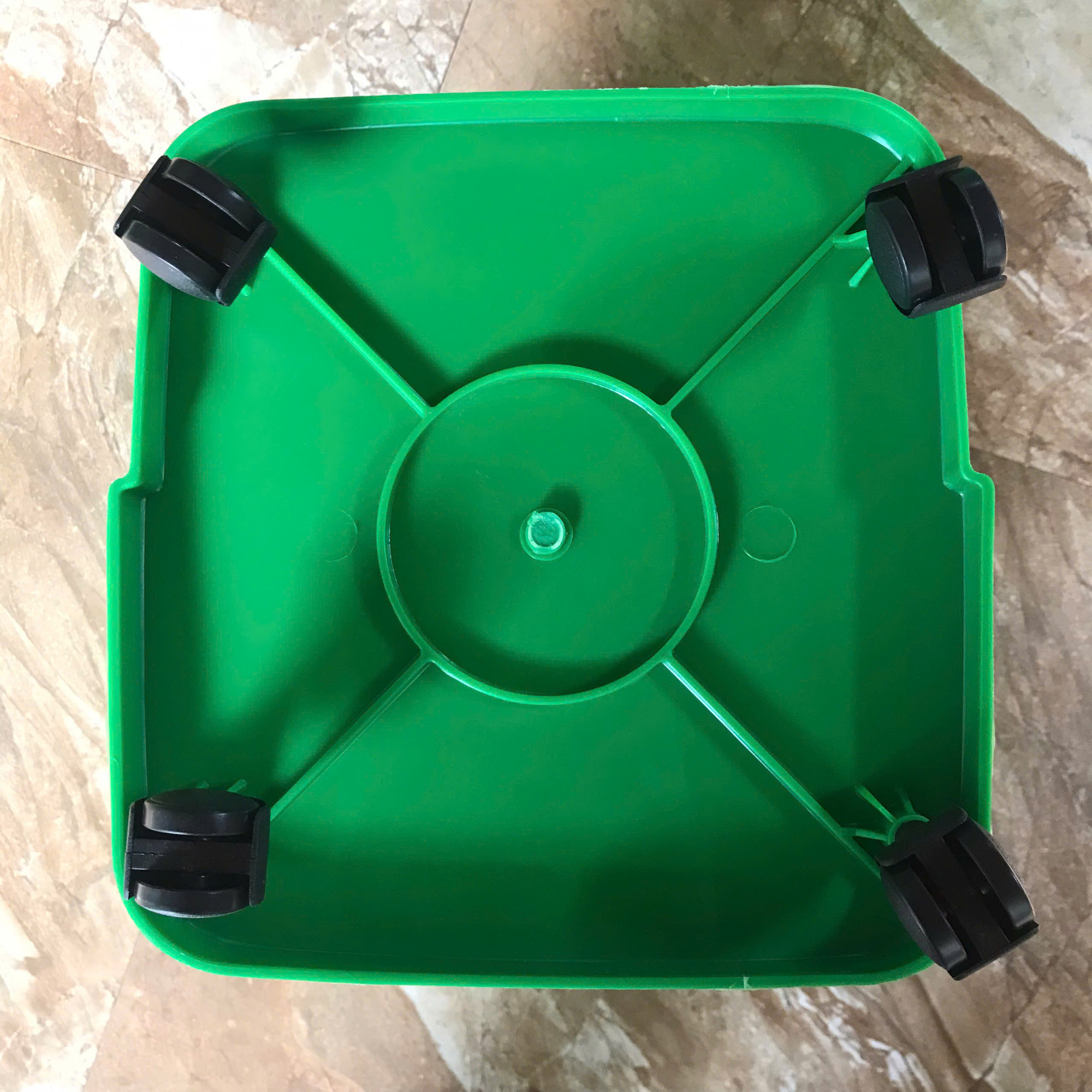 Thùng rác nhựa 30 lít 